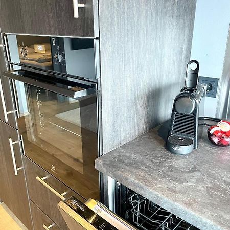 Modern Apartment With Hot Tub In Akureyri Bagian luar foto